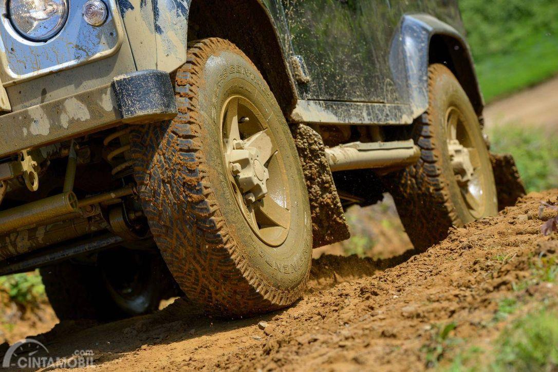 Mobil Off-road Impian: Bagaimana Performa Mesinnya di Medan Ekstrem?